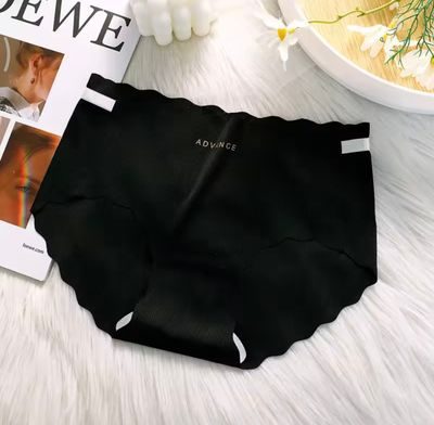 Ice Silk Seamless Women's Panties Breathable Soft Underwear Cozy Underpants Cute Briefs Skin-Friendly Female Lingerie
