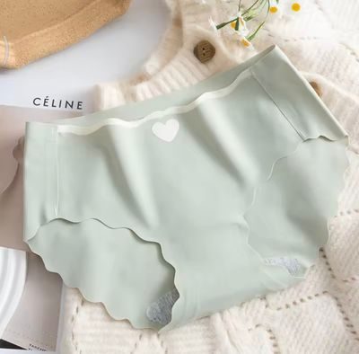 Women's Ice Silk Seamless Panties Soft Breathable Mid-Waist Briefs Comfortable Traceless Quick Dry Underwear Lingerie Intimates