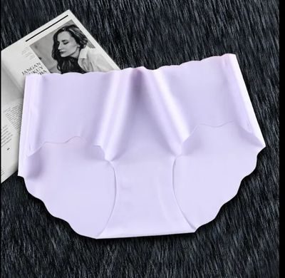 Women’s Ice Silk Traceless Ultra-Thin Mid-Waist Triangle Underwear – Soft, Breathable, and Comfortable Lingerie Briefs