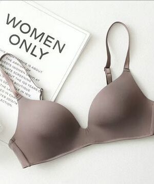 women Seamless t-shirt bra (1)