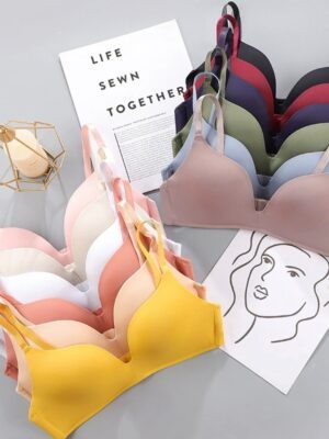 Seamless t-shirt bra Underwear Sexy Gathered Bras Soft Breathable Bras Solid Color Underwear Girls Women Underwear Accessories